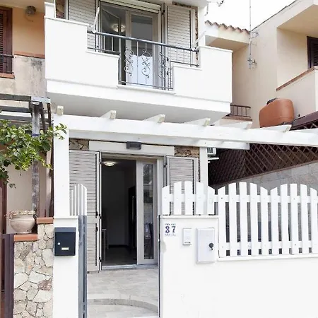Villetta Con Parcheggio E Wifi 10 Min Dal Mare Apartment *