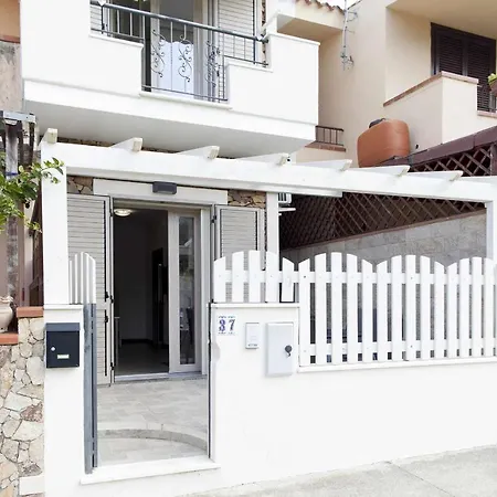 Villetta Con Parcheggio E Wifi 10 Min Dal Mare Villasimius