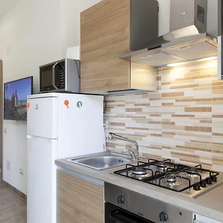 Villetta Con Parcheggio E Wifi 10 Min Dal Mare Apartment *